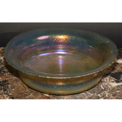 330 - An Art Nouveau iridescent glass bowl, probably Loetz, 21cm diameter, c.1910