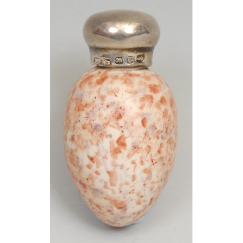 1218 - A Victorian silver mounted bird’s egg scent bottle, 4cm long, Saunders & Shepherd, Birmingham, 1898