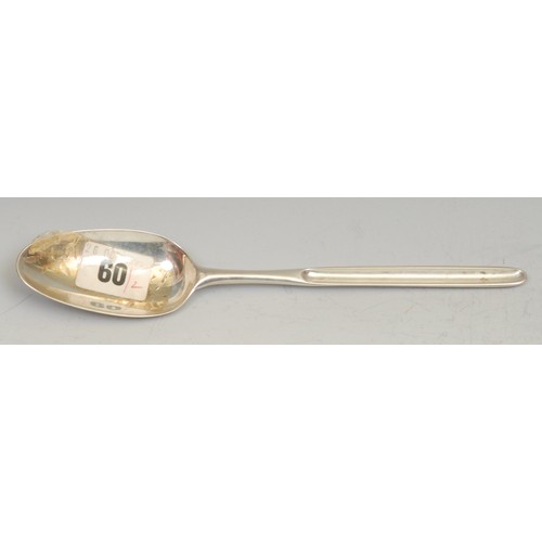 494 - A George II silver marrow spoon, scoop terminal, 22.5cm long, James Tookey, London 1757

Provenance:... 