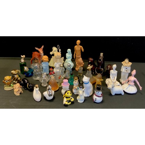 157 - Scent bottles - 20th century Avon bottles and others including; horses, cats, dogs, angels, art deco... 