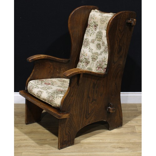 1224 - A pair of 18th century style elm lambing chairs, 102.5cm high, 70.5cm wide, the seat 51cm wide and 4... 