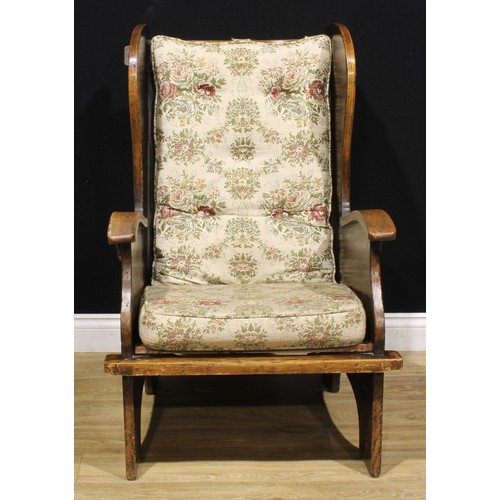 1224 - A pair of 18th century style elm lambing chairs, 102.5cm high, 70.5cm wide, the seat 51cm wide and 4... 