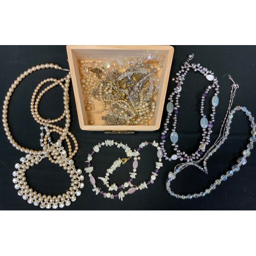 379 - Jewellery - silver chains, Tahitian pearls; etc