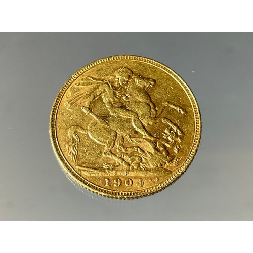 434 - An Edwardian sovereign, Perth mint, 1904, 8g gross