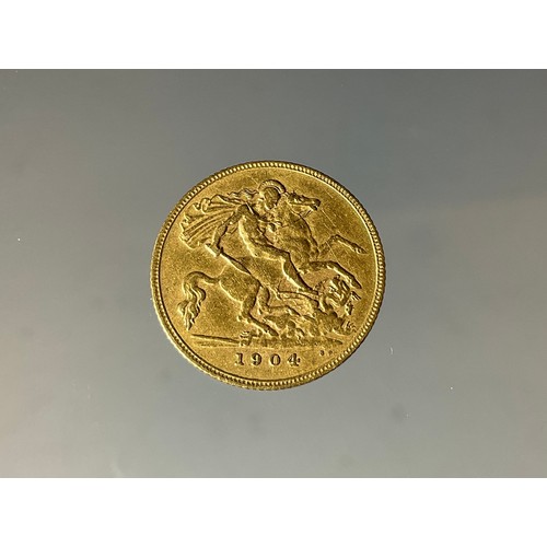 437 - An Edwardian half sovereign 1904, 4g