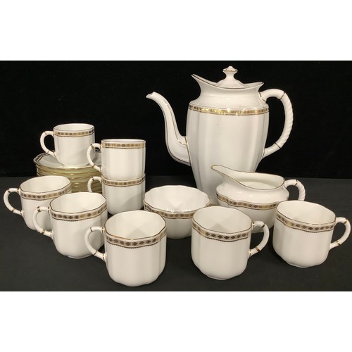 5139 - A Royal Crown Derby Carlton Gold coffee service for eight, comprising coffee pot, cream jug, sugar b... 