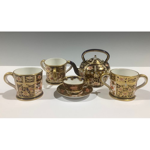 5062 - A Royal Crown Derby 6299 Imari pattern miniature kettle, date code for 1912; other, tyg, loving cup,... 