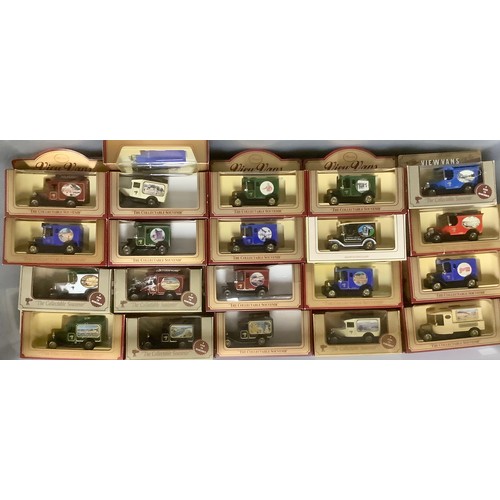 5166 - Collection of Lledo toy cars, boxed, qty