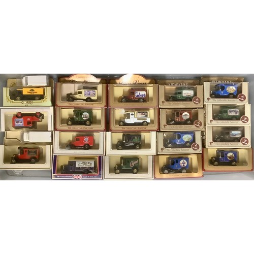 5166 - Collection of Lledo toy cars, boxed, qty