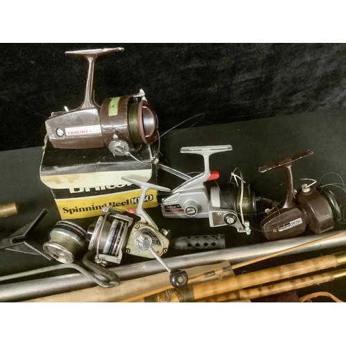 5195 - Fishing - a course rod, Daiwa 2025A, two section rod; four other fishing rods, including Milbro Maes... 