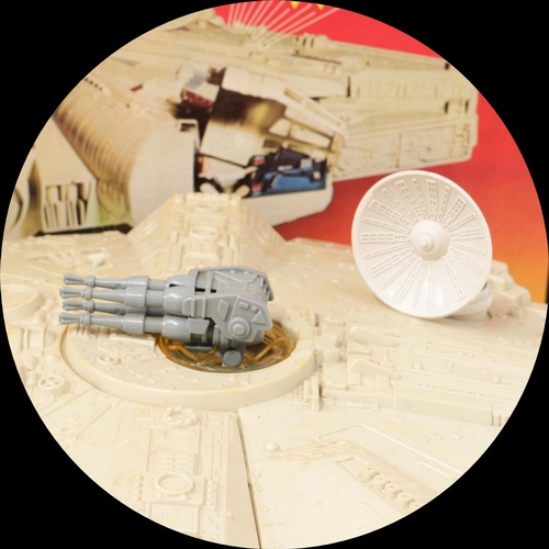 7102 - Sci-Fi Interest, Star Wars - a Palitoy Star Wars The Empire Strikes Back No.33364 Millennium Falcon ... 