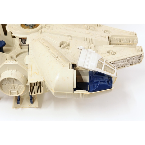 7102 - Sci-Fi Interest, Star Wars - a Palitoy Star Wars The Empire Strikes Back No.33364 Millennium Falcon ... 