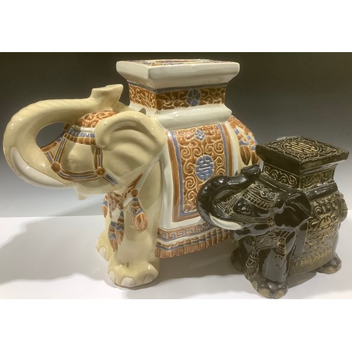 5283 - A stoneware elephant jardinière stand; another smaller (2)