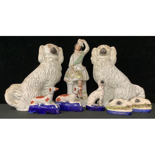 5395 - A pair of 19th century Staffordshire rabbits, 9cm wide, c.1870; a pair of 19th century Staffordshire... 