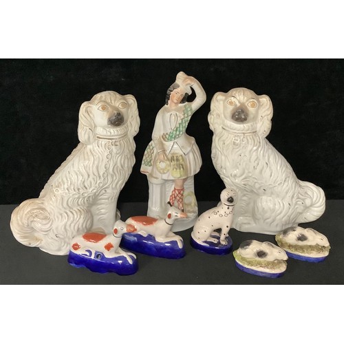 5395 - A pair of 19th century Staffordshire rabbits, 9cm wide, c.1870; a pair of 19th century Staffordshire... 