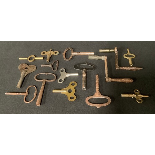 5423 - Horology - a collection of clock keys and winders (15)