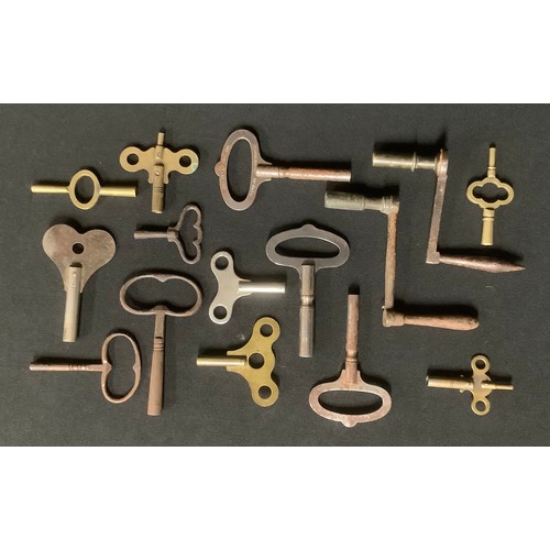 5423 - Horology - a collection of clock keys and winders (15)