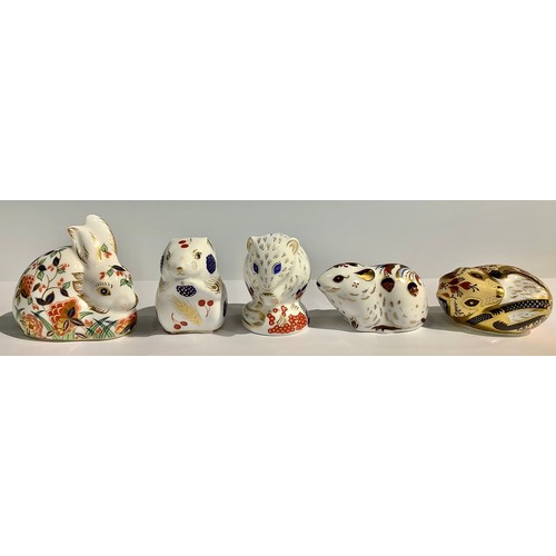 5007 - A group of five Royal Crown Derby paperweights, Collectors Guild Exclusives, Meadow Rabbit, Bank Vol... 