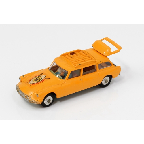 7124 - Corgi Toys 436 Citroen Safari ID19, deep yellow body with 'WILD LIFE PRESERVATION' decal to bonnet, ... 