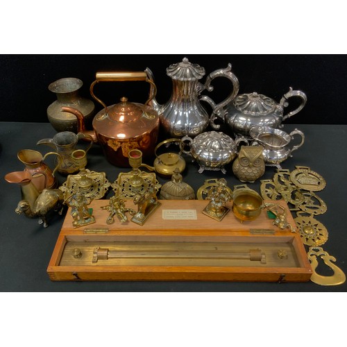 150 - Brass and Copper - A Viners four piece silver plated tea set, pumpkin shaped acorn topped, tea pot, ... 