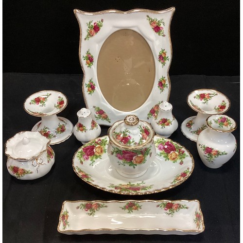 159 - A Royal Albert ‘Old Country roses’ table service for twelve including; a tea pot, milk jug, sugar bo... 