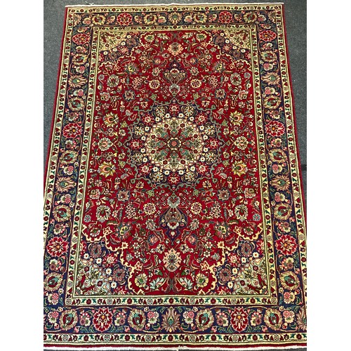 187 - A North West Persian Tabriz carpet, 300cm x 200cm.