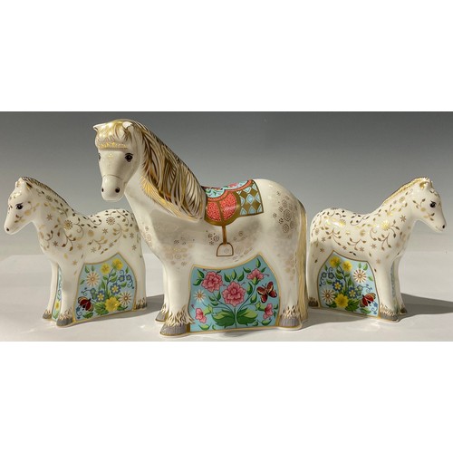 5165 - A Royal Crown Derby paperweight, Shetland Pony, Visitor's Centre exclusive, limited edition 46/450, ... 