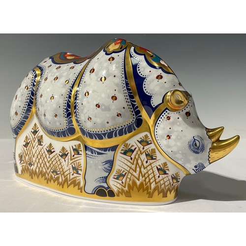 5218 - A Royal Crown Derby paperweight, White Rhino, Endangered Species, exclusively commissioned by Sincla... 