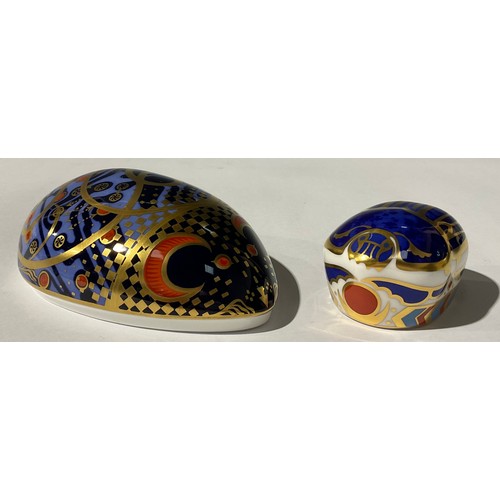 5112 - A Royal Crown Derby paperweight, Millennium Bug, limited edition available until the end of the year... 