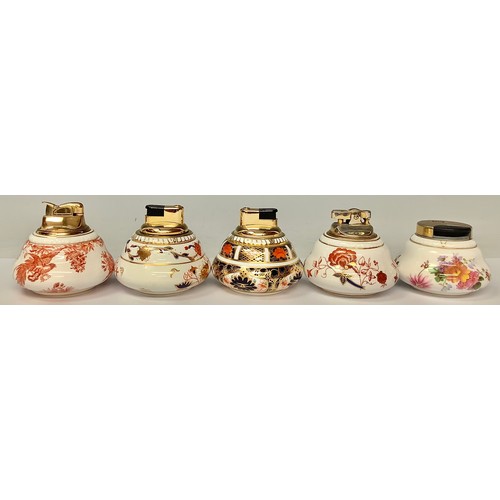 5246 - A Royal Crown Derby Imari palette 1128 pattern cigarette table lighter, 7.5cm high, printed mark in ... 