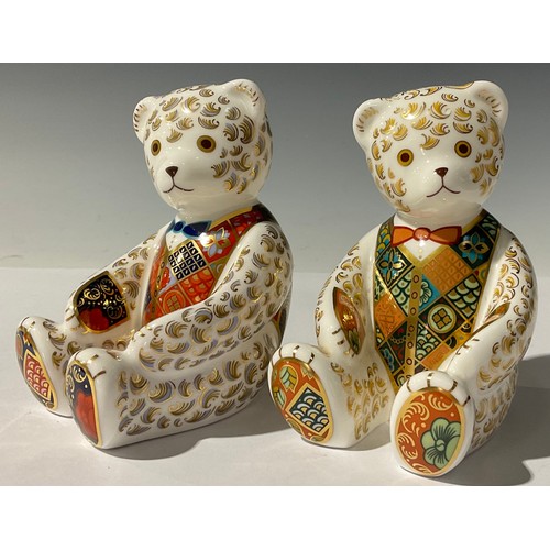 5228 - A Royal Crown Derby Teddy Bear Paperweight, Regal Goldie Teddy Bear, 11.5 cm, this is number 101 of ... 