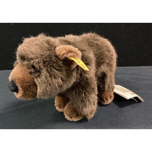 230 - Steiff bear ‘Baby Braunbar’, 21cm long