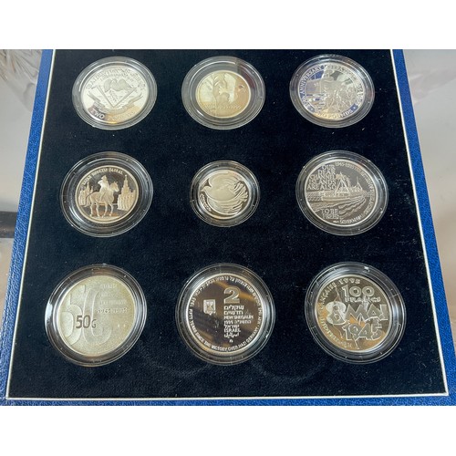 284 - The Royal Mint: Second World War 50th Anniversary 1945 - 1995 International silver coin collection, ... 