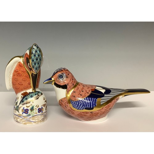 5184 - A Royal Crown Derby paperweight, The 2010 Kingfisher, designed by Tien Manh Dinh, limited special ed... 