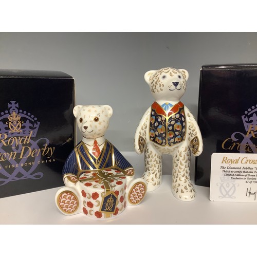 5188 - A Royal Crown Derby paperweight, The Diamond Jubilee ‘Duke’ Teddy Bear, exclusive to Goviers of Sidm... 