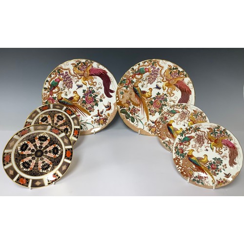 3213 - A pair of Royal Crown Derby Imari 1128 pattern saucers, 16cm diameter, seconds; an Olde Avesbury pat... 