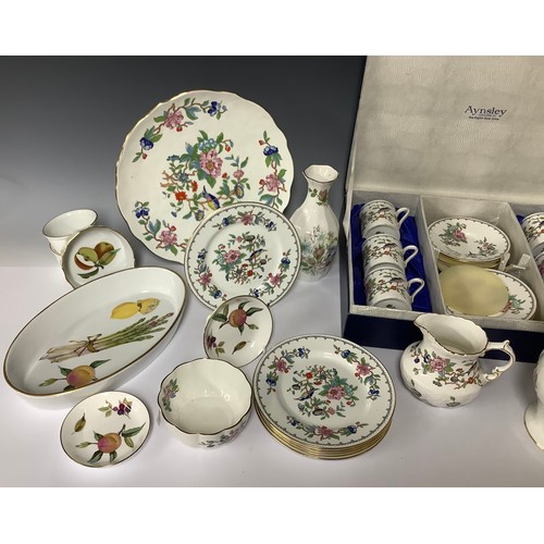 3269 - A set of six Aynsley Pembroke pattern coffee cans and saucers, boxed; a set of six Pembroke pattern ... 