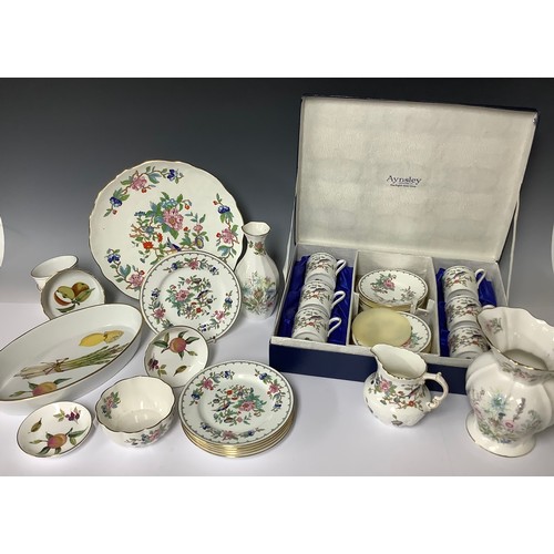 3269 - A set of six Aynsley Pembroke pattern coffee cans and saucers, boxed; a set of six Pembroke pattern ... 