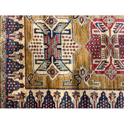 3297 - Middle East and the Orient - a Persian design Sarab type wool rug or carpet, 151cm x 102.5cm