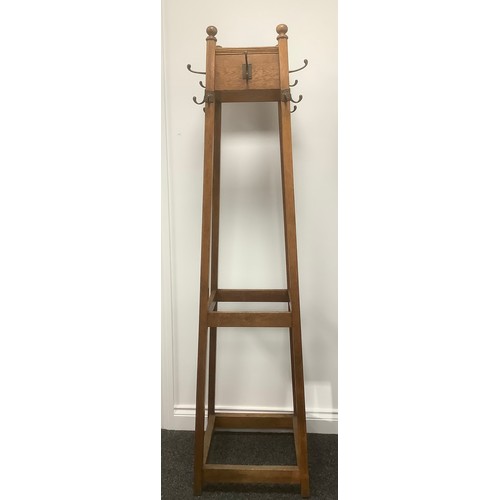 3309 - An oak Arts and Crafts hall stand, 177cm high