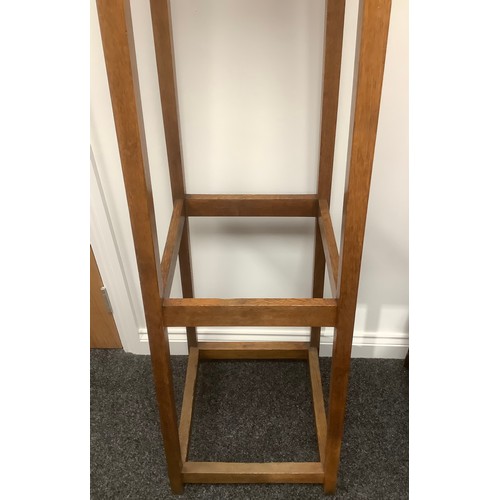 3309 - An oak Arts and Crafts hall stand, 177cm high