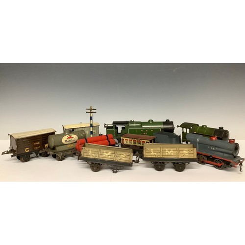 3327 - Toys & Juvenalia - a collection of tinplate O Gauge models including a Hornby Series Gargoyle Mobilo... 