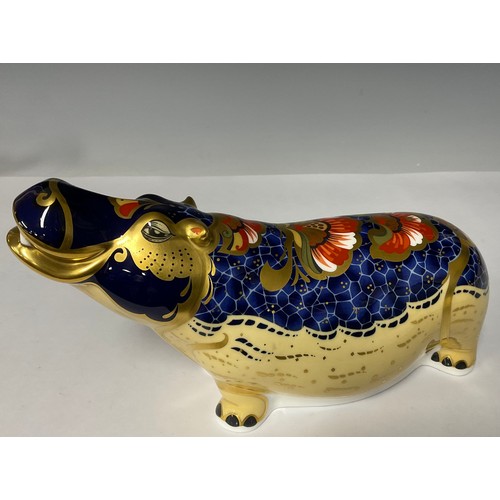 3023 - A Royal Crown Derby paperweight, Hippopotamus, designed by John Ablitt, specially commissioned Gold ... 