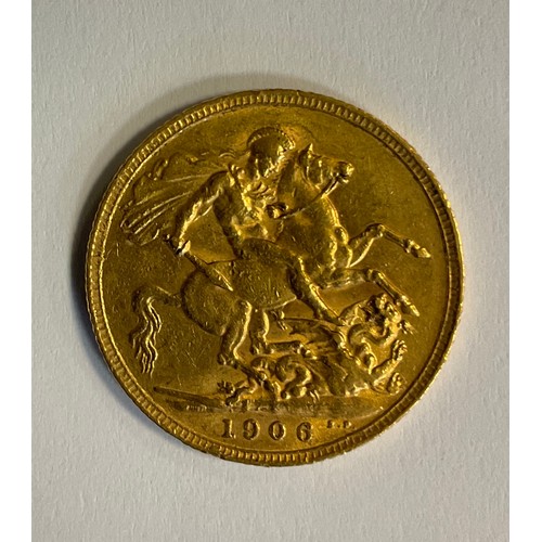 301 - An Edward VII sovereign, 1906, London mint, 8g