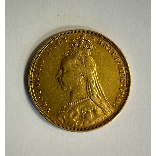 302 - A Victorian sovereign, 1890, London mint, 8g