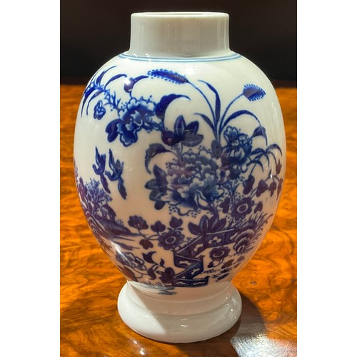 166 - A Worcester Fence pattern ovoid tea canister, decorated in underglaze blue, crescent mark, 12.5cm hi... 