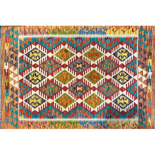 461 - Oriental Carpets - a hand knotted woollen Chobi Kilim rug, 152cm x 103cm