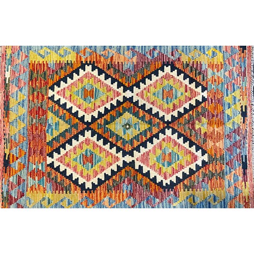 464 - Oriental Carpets - a hand knotted woollen Chobi Kilim rug, 120cm x 80cm