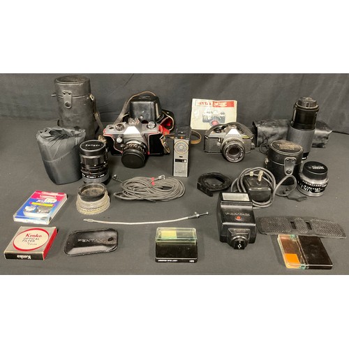 452 - Cameras & Lenses - a Pentax ME Super camera, 50mm lens; a Praktica LTL camera; a Soligor 35mm lens; ... 