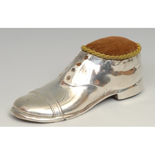 395A - A large Edwardian silver novelty pin cushion, as a shoe, 13cm long, S Blanckensee & Sons Ltd, Birmin... 